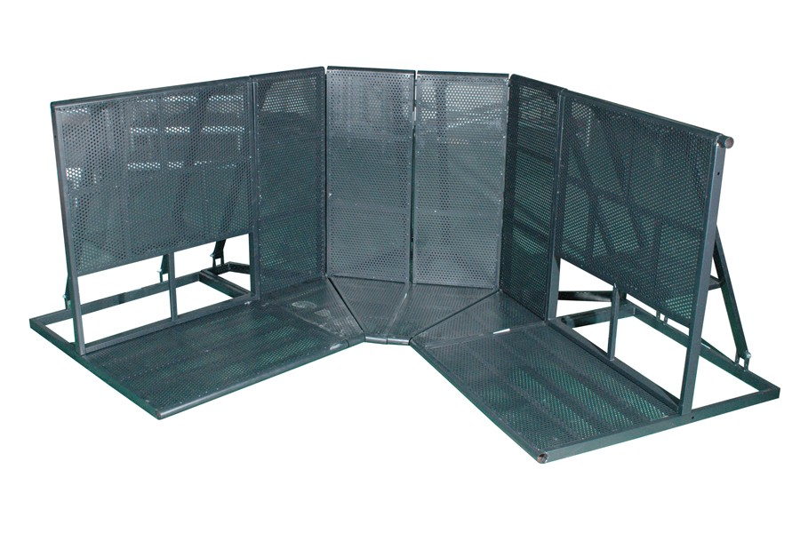 crowd fence.jpg